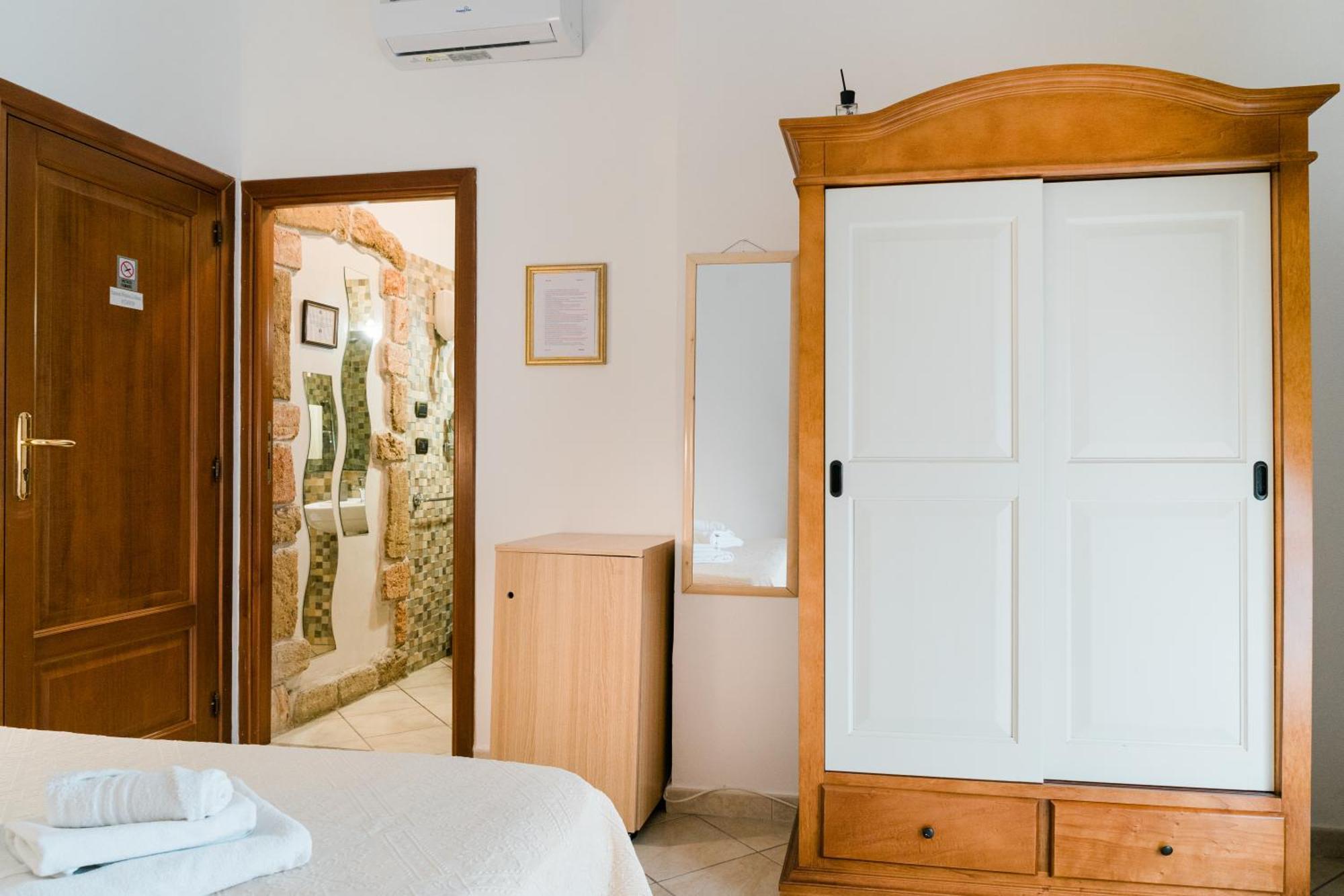 La Marmora Hotel Alghero Luaran gambar